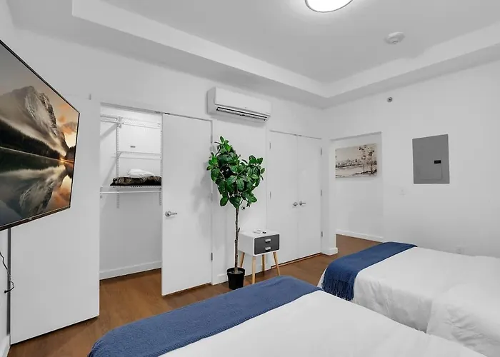 Charming 1br Nearbokcntr-gym,lounge,balcony,petok